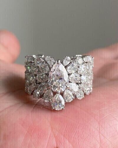 Lab created diamond - diamond, pear
